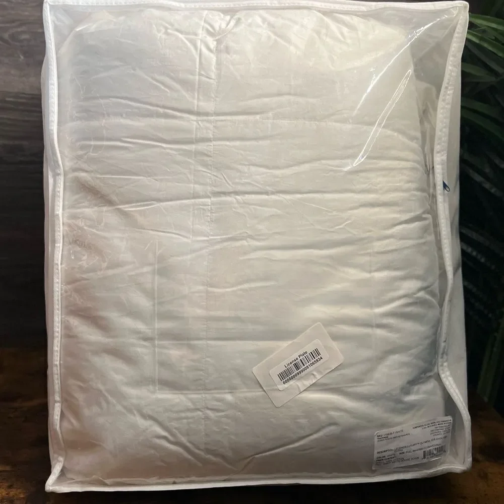 The Company Store Luxe Olympia Down Extra Warmth Comforter in White. Full Size.